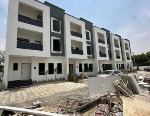 Nicely finished 4 bedroom terrace duplex with a room Bq