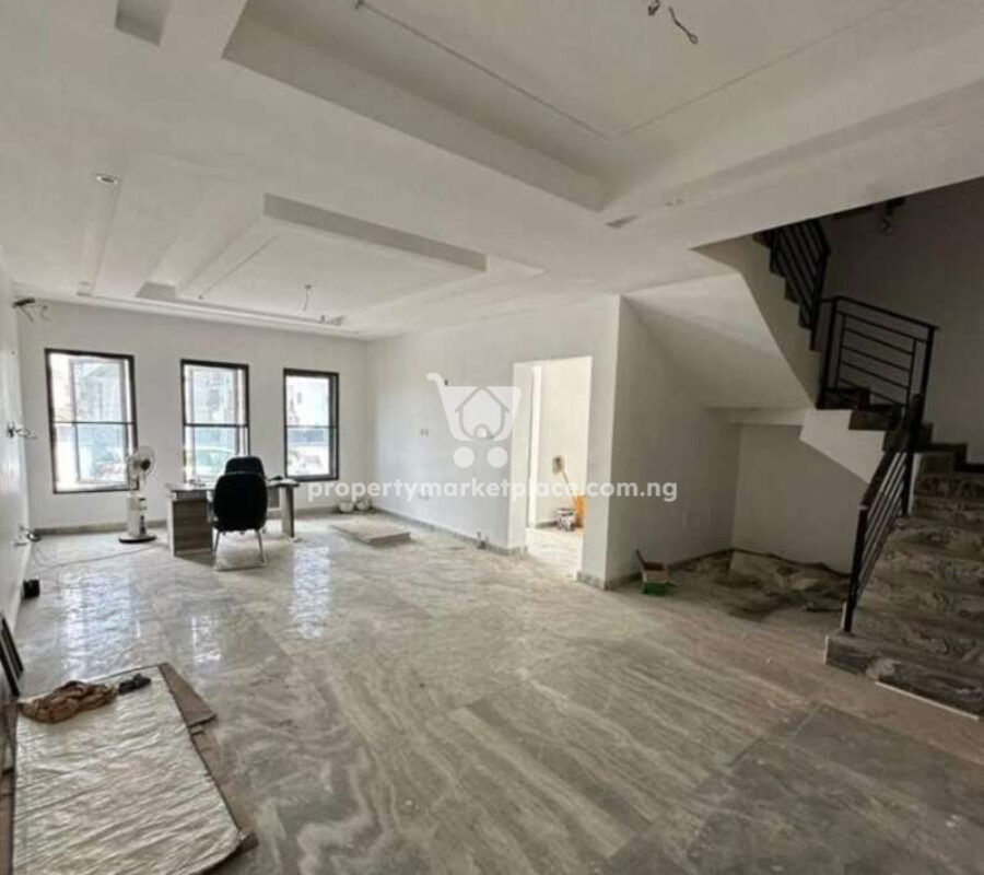 Nicely finished 4 bedroom terrace duplex with a room Bq