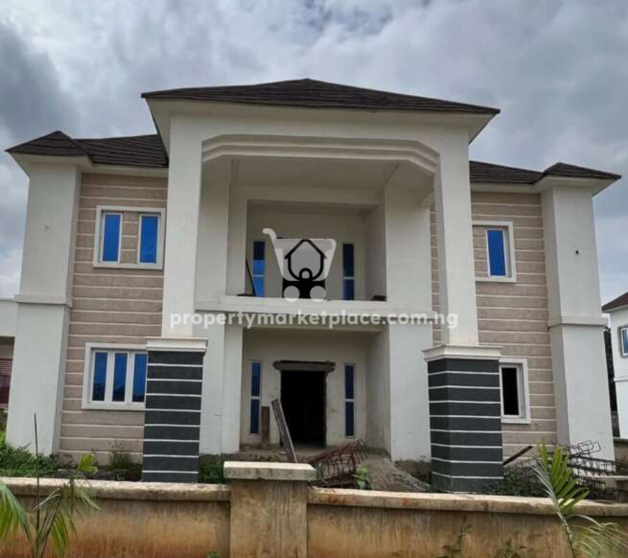 Spacious 4 bedroom detached duplex with Bq (shell finished)