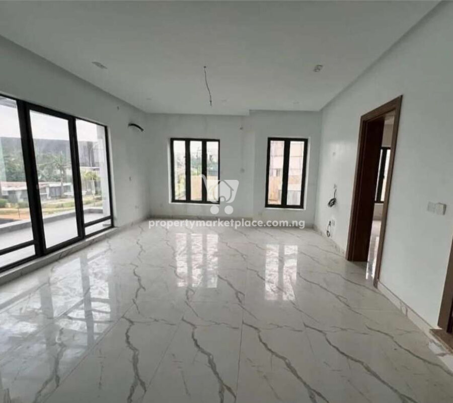 Tastefully finished 5 bedroom detached duplex in an estate