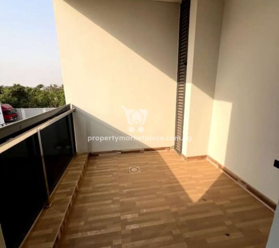 Nicely finished 4 bedroom terrace duplex with a room Bq
