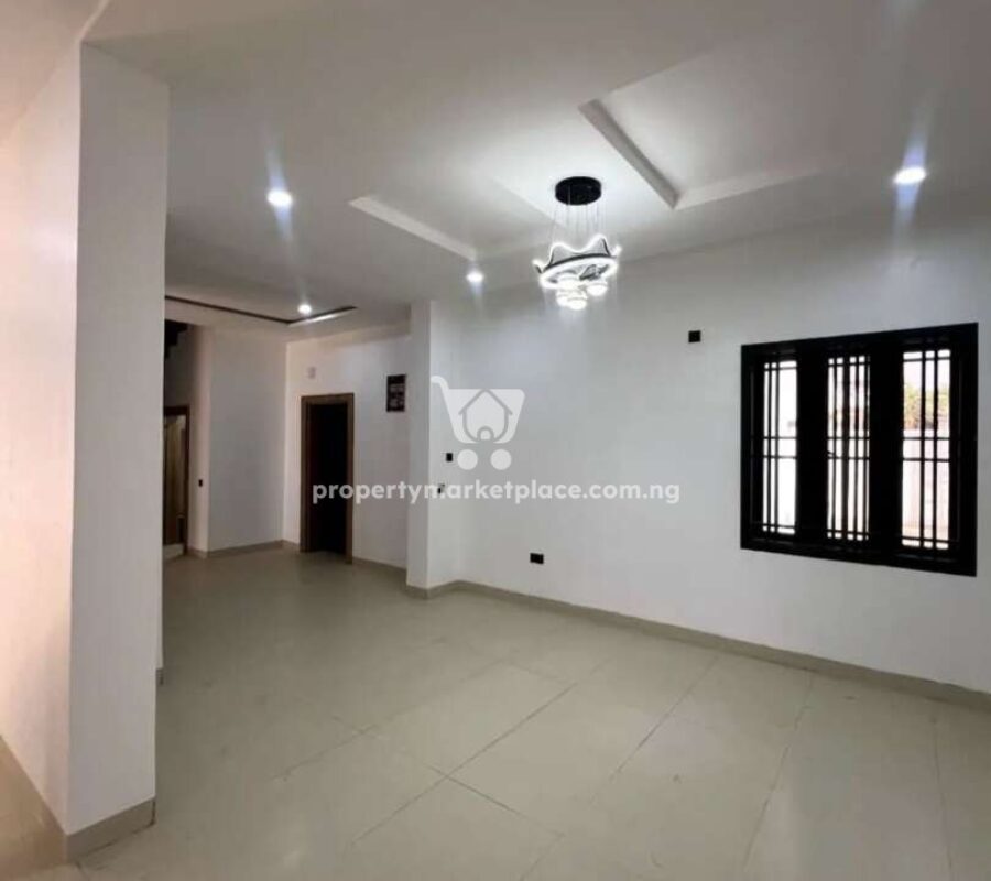 Nicely finished 4 bedroom terrace duplex with a room Bq