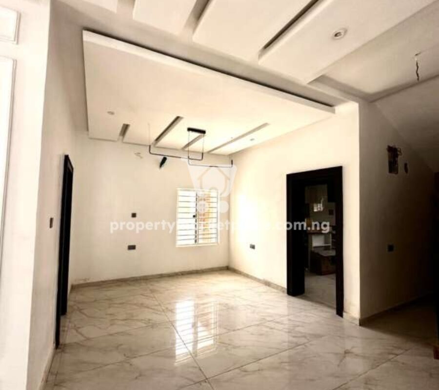 Solidly finished 4 bedroom detached duplex with a room Bq