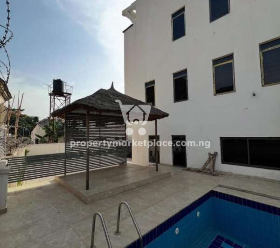 Luxury 4 bedroom terrace duplex with a private swimming pool