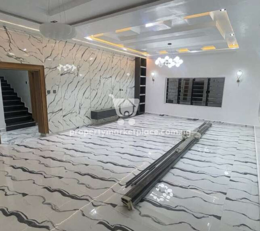 Tastefully finished 4 bedroom detached duplex with Bq