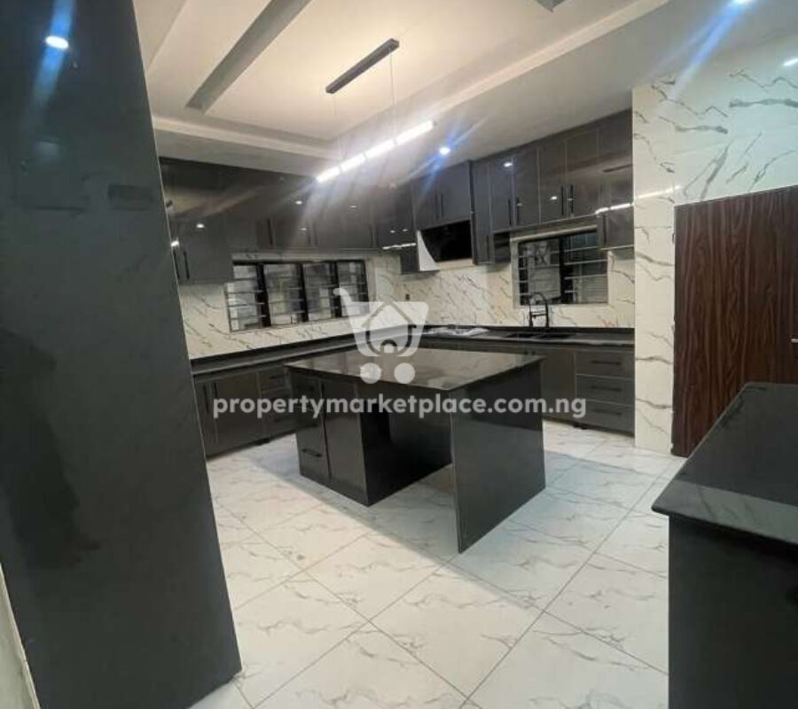 Tastefully finished 4 bedroom detached duplex with Bq