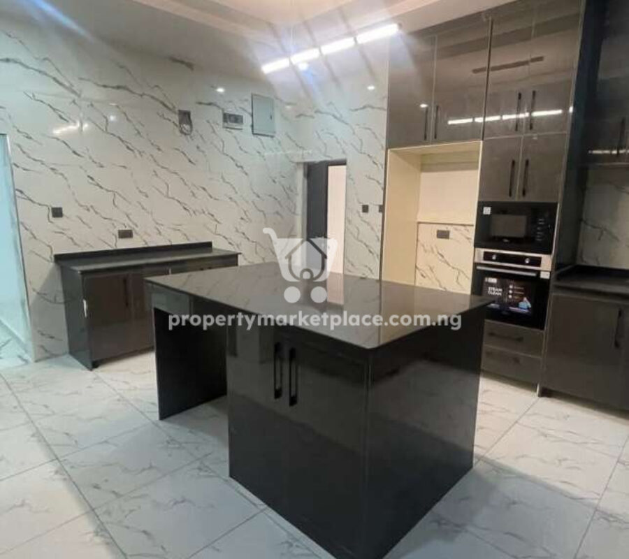 Tastefully finished 4 bedroom detached duplex with Bq