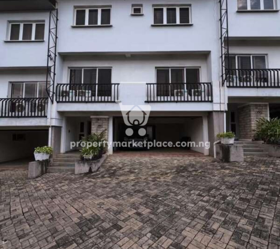 Spacious 4 bedroom terrace duplex with Bq serviced with swimming pool