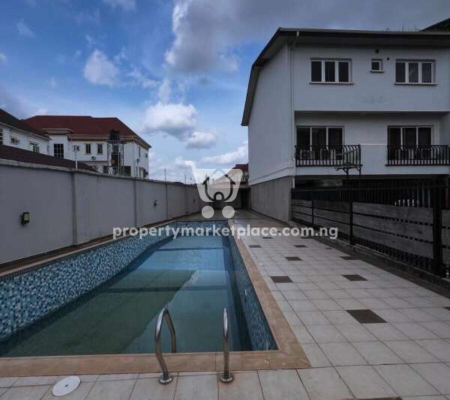 Spacious 4 bedroom terrace duplex with Bq serviced with swimming pool