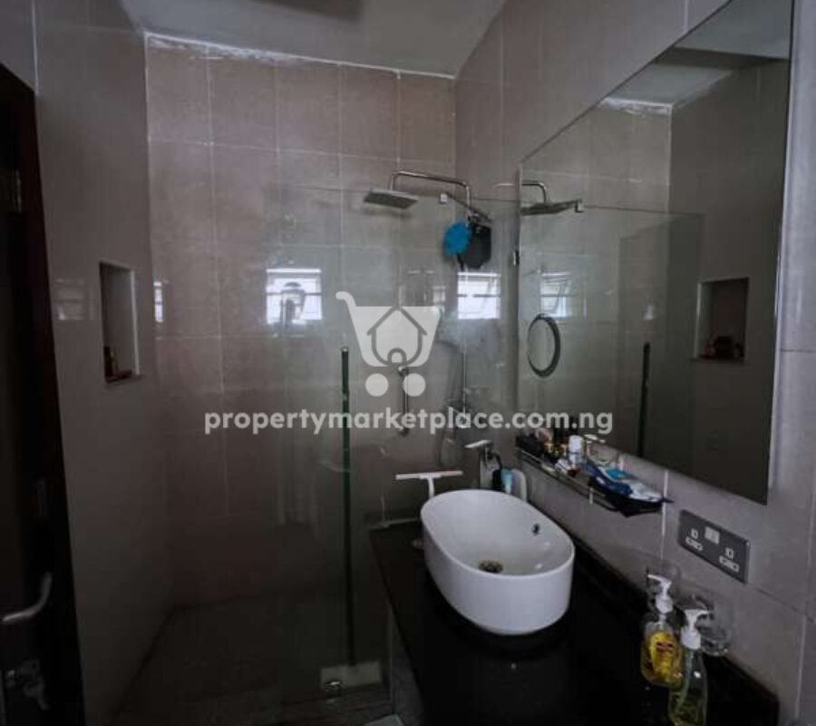 Spacious 4 bedroom terrace duplex with Bq serviced with swimming pool