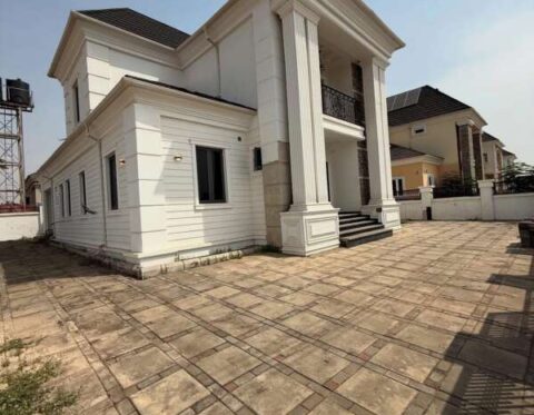 Superbly finished 4 bedroom detached duplex with a room boys quarters