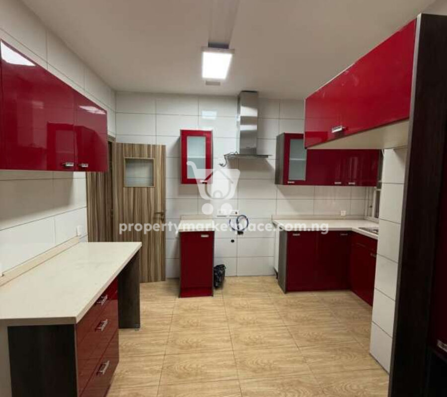 Luxury 4 bedroom terrace duplex with Bq (corner unit)
