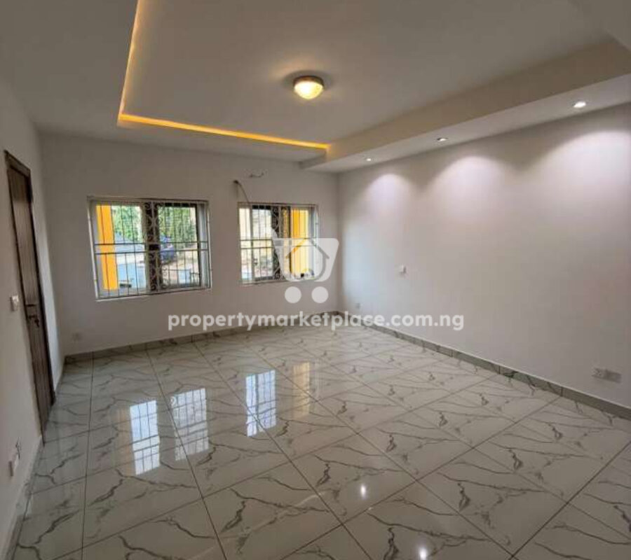 Luxury 4 bedroom terrace duplex with Bq (corner unit)