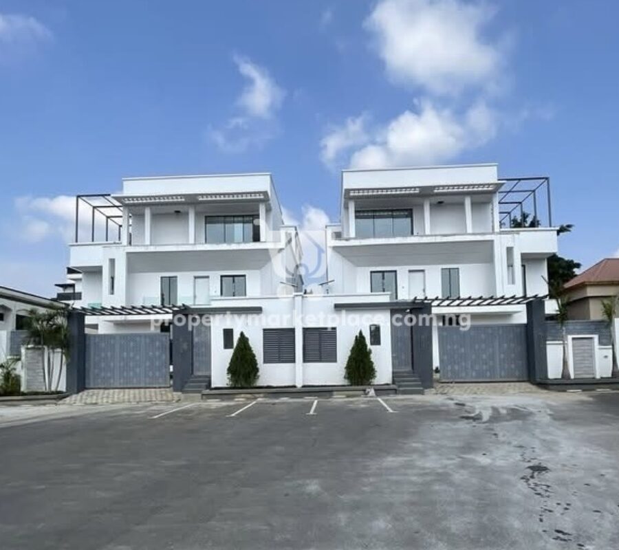 2 units of 6 bedroom detached duplexes, each with swimming pool