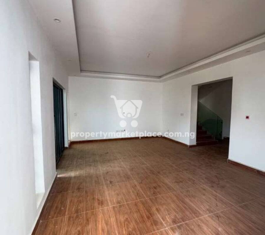 Elegant 4 bedroom terrace duplex serviced with swimming pool