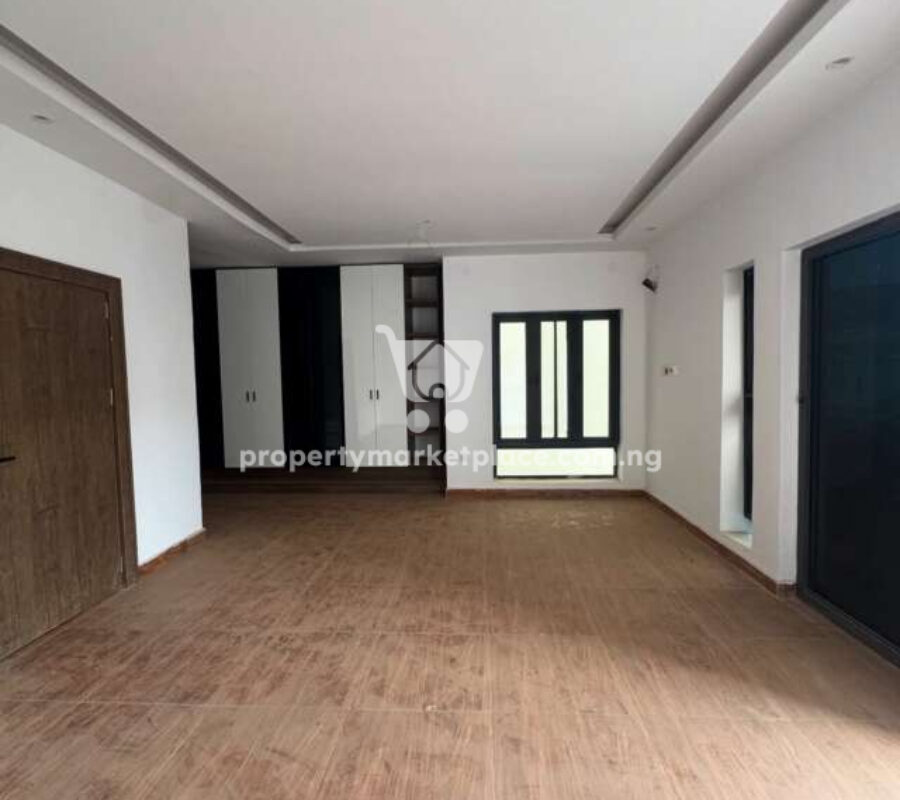 Elegant 4 bedroom terrace duplex serviced with swimming pool