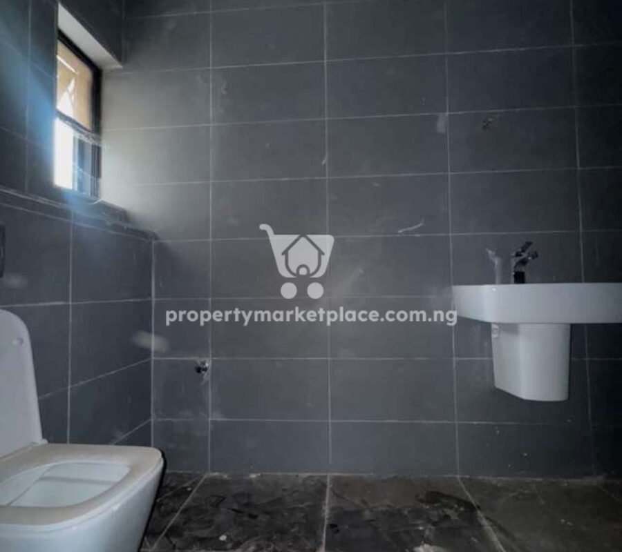 Elegant 4 bedroom terrace duplex serviced with swimming pool