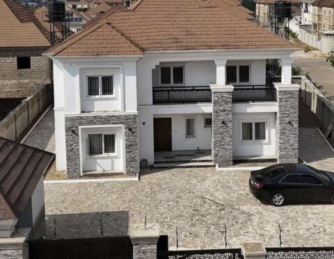 Nicely furnished 4 bedroom detached duplex with Bq