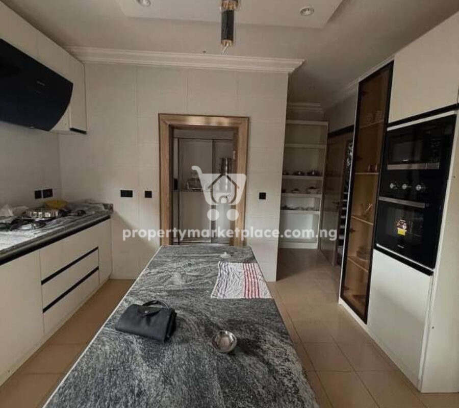 Nicely furnished 4 bedroom detached duplex with Bq