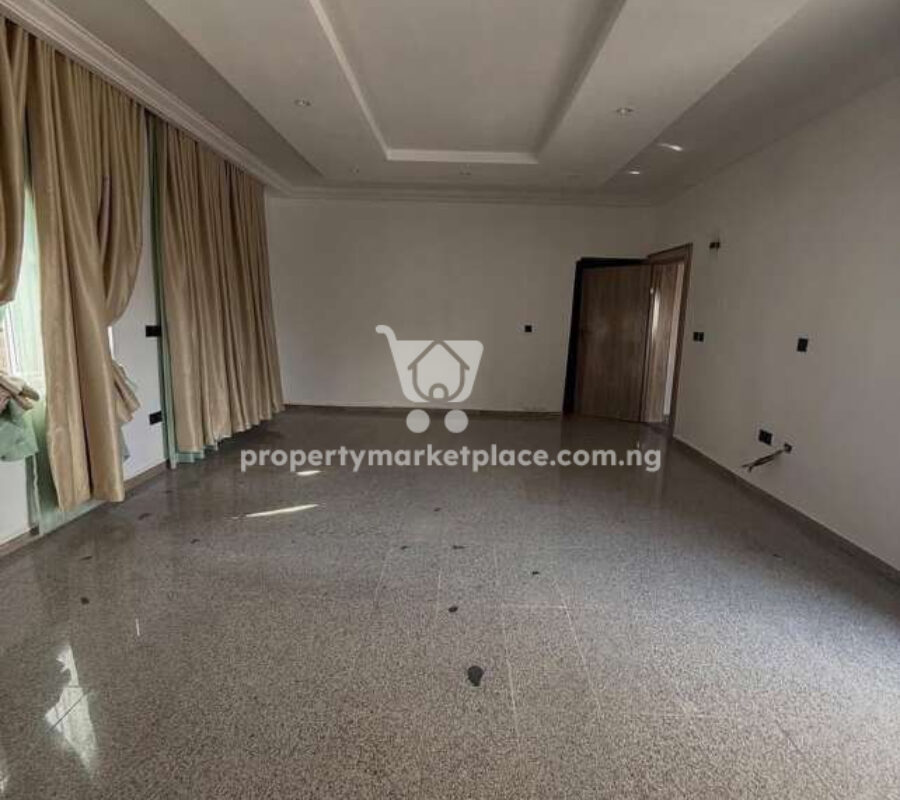 Nicely furnished 4 bedroom detached duplex with Bq