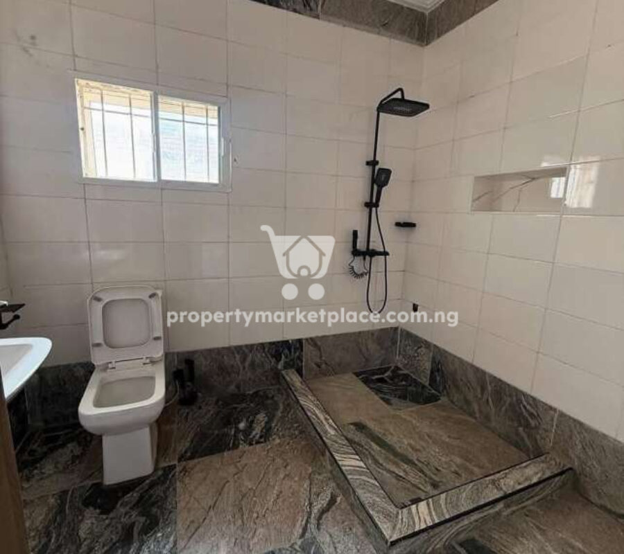 Nicely furnished 4 bedroom detached duplex with Bq