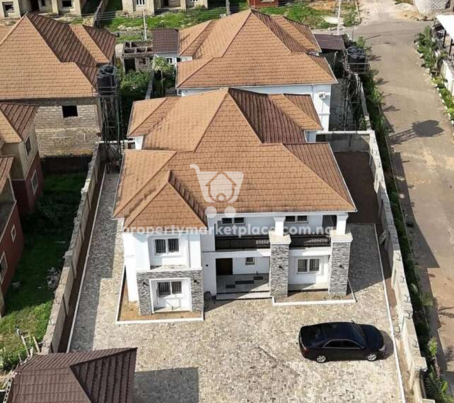 Nicely furnished 4 bedroom detached duplex with Bq