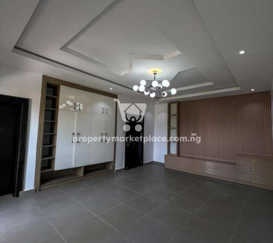 Superbly finished 4 bedroom terrace duplex with a room Bq