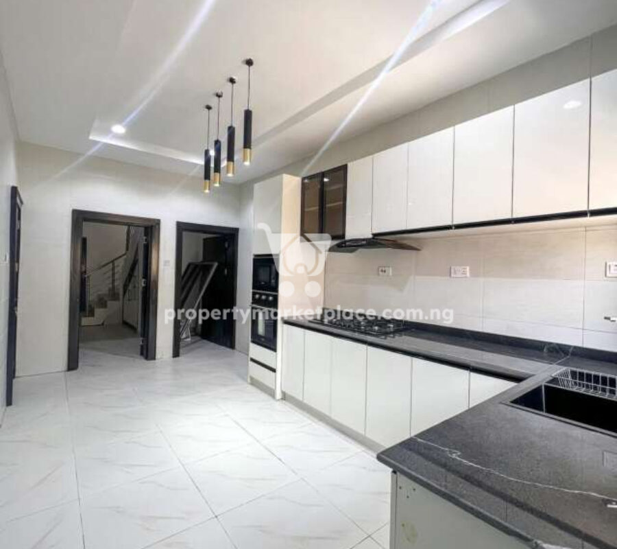 Superbly finished 4 bedroom terrace duplex with a room Bq