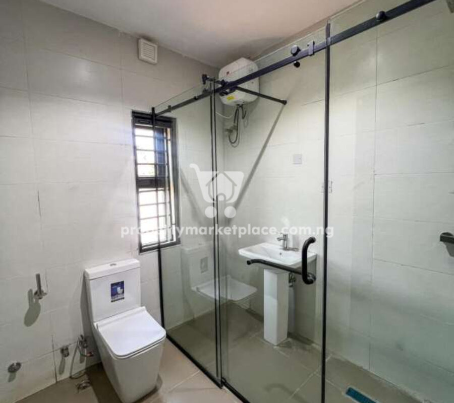 Superbly finished 4 bedroom terrace duplex with a room Bq