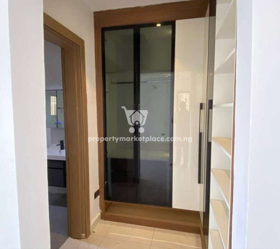 Tastefully finished 4 bedroom terrace duplex with a room Bq