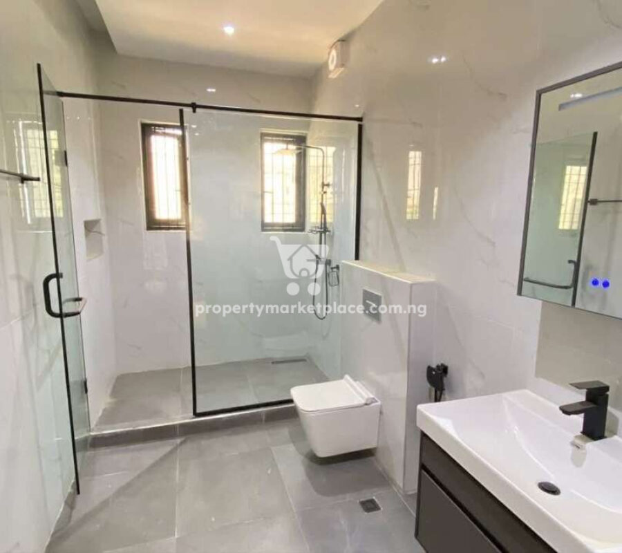 Tastefully finished 4 bedroom terrace duplex with a room Bq