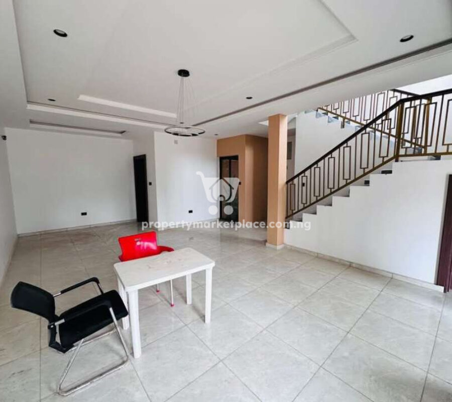 Spacious 4 bedroom terrace duplex with a room boys quarters