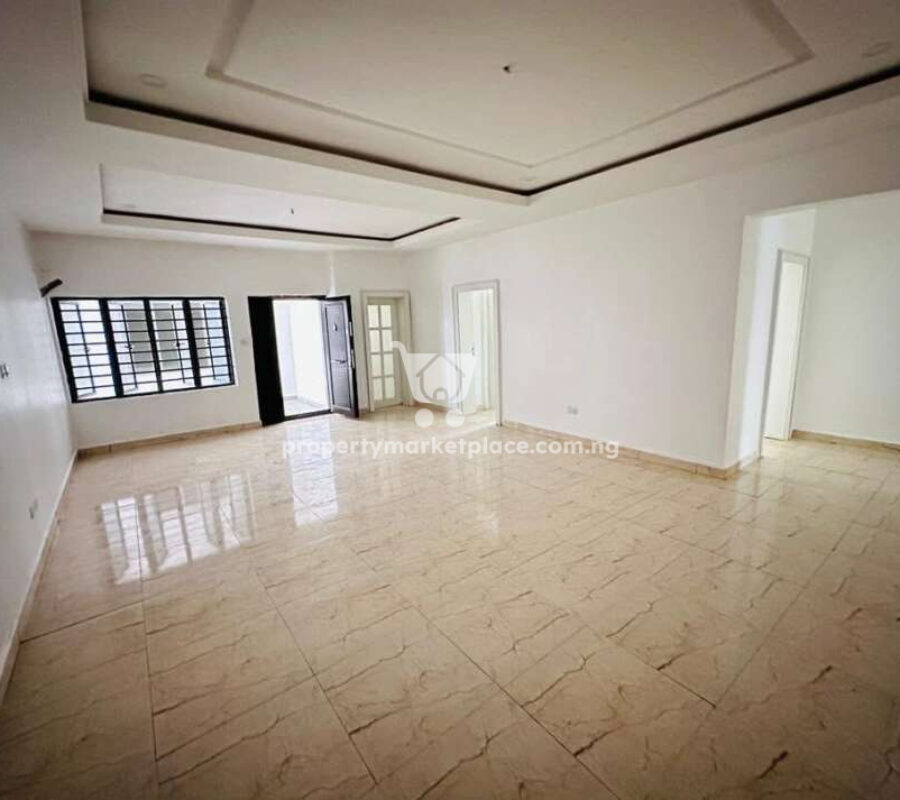 Luxury 3 bedroom flat with a room boys quarters
