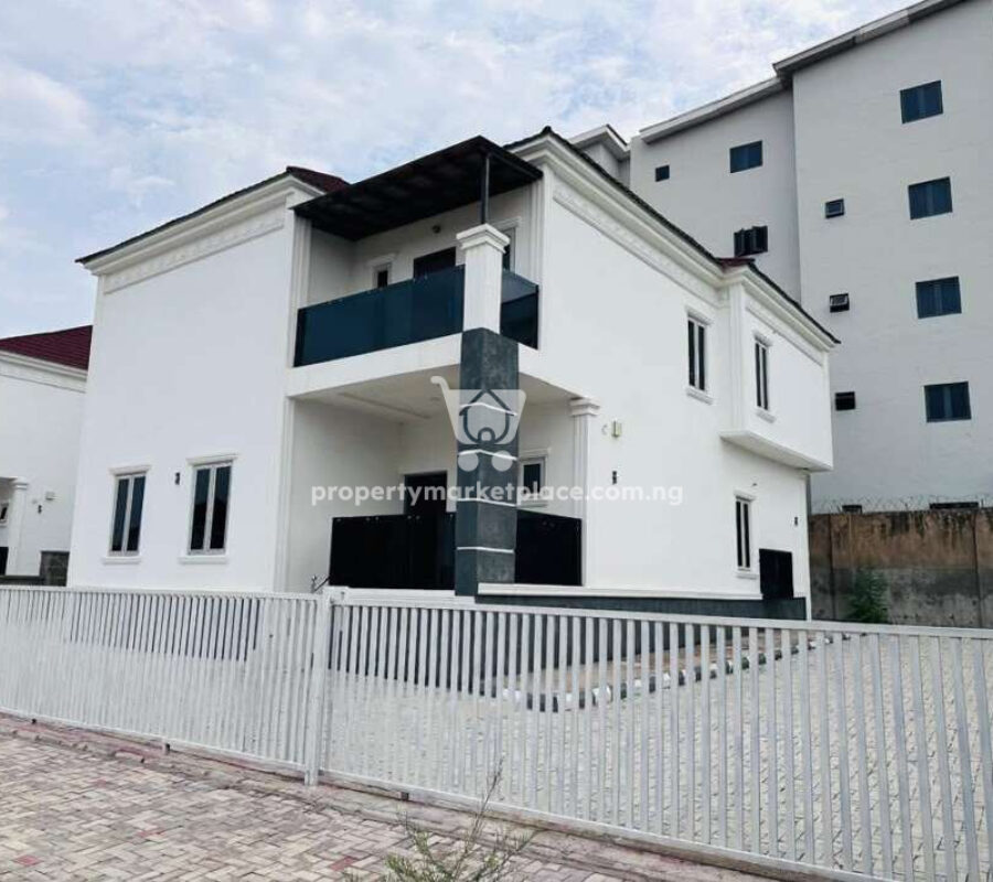 Superb 5 bedroom detached duplex with Bq (private compound)