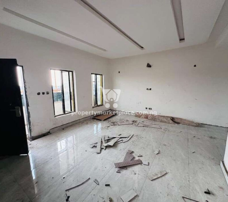 Spacious 1 bedroom and 2 bedroom flats (semi-finished)