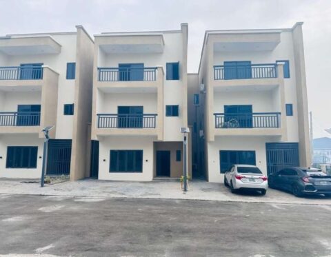Massive 4 bedroom terrace duplex with a room boys quarters
