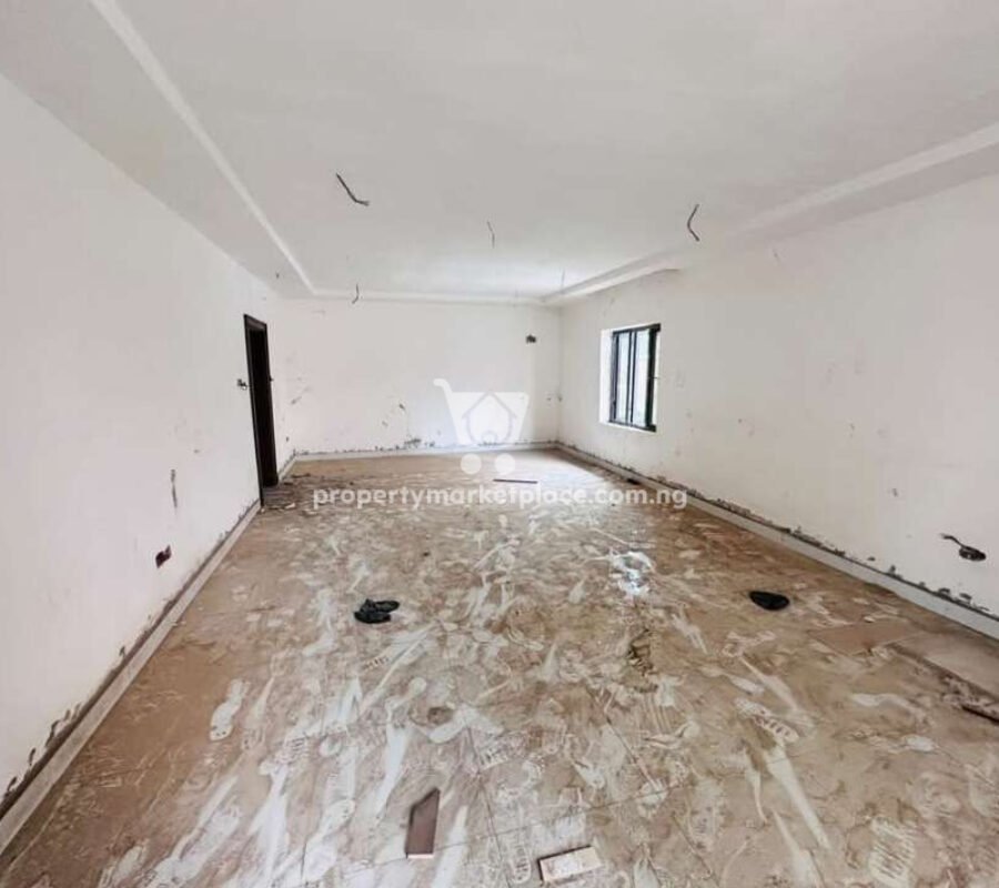 Massive 4 bedroom terrace duplex with a room boys quarters