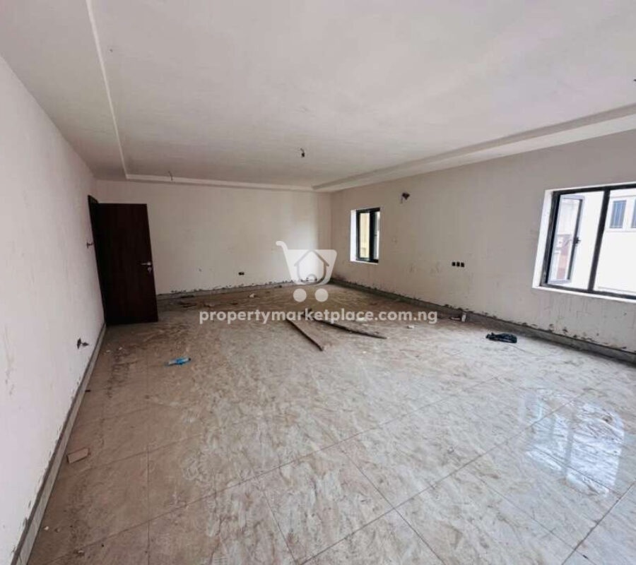 Massive 4 bedroom terrace duplex with a room boys quarters