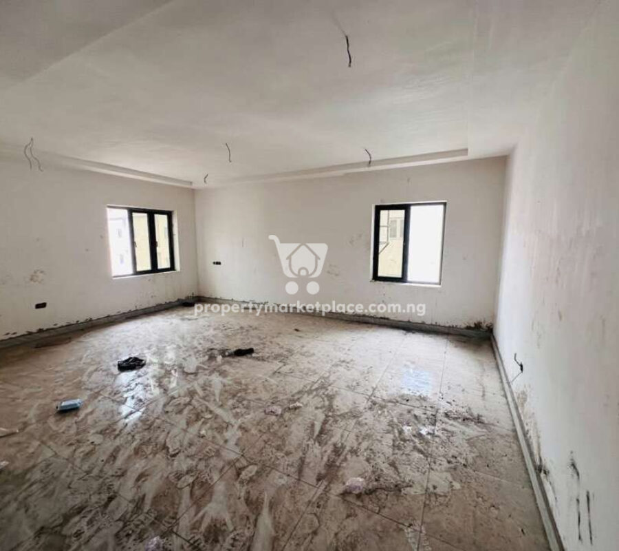Massive 4 bedroom terrace duplex with a room boys quarters
