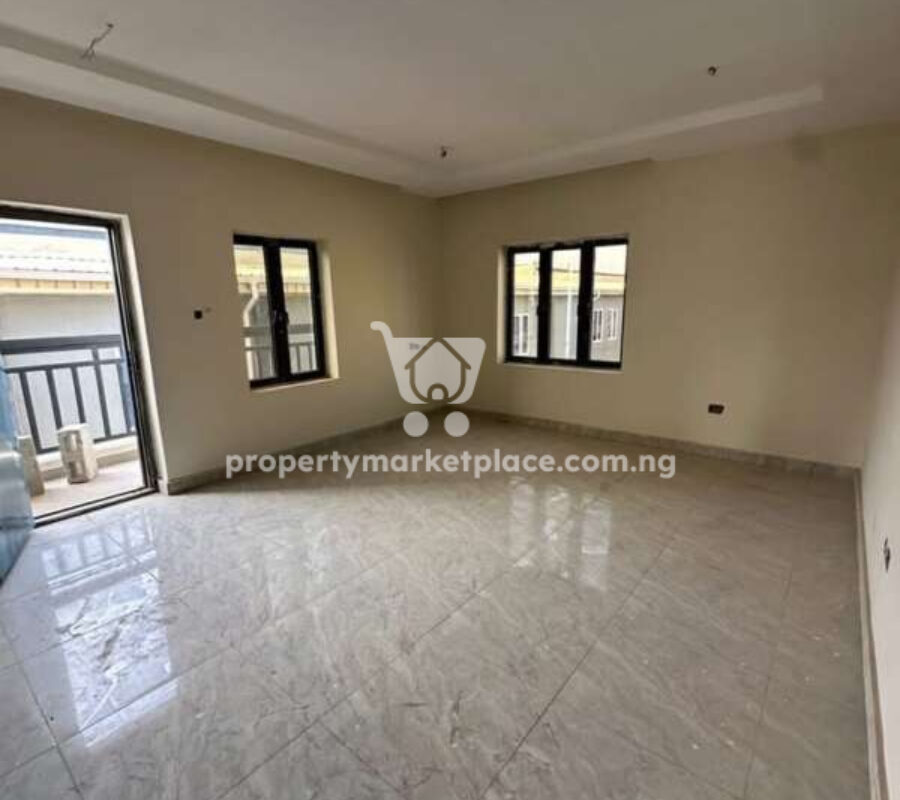 Spacious 3 bedroom flat with a room boys quarters