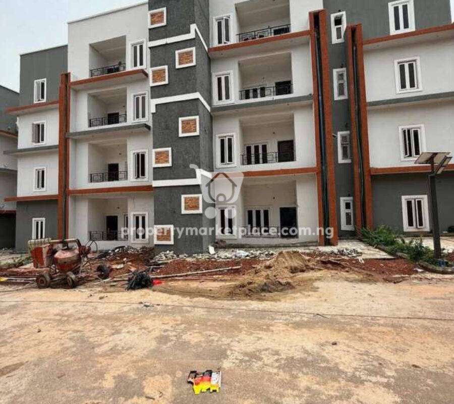 Spacious 3 bedroom flat with a room boys quarters