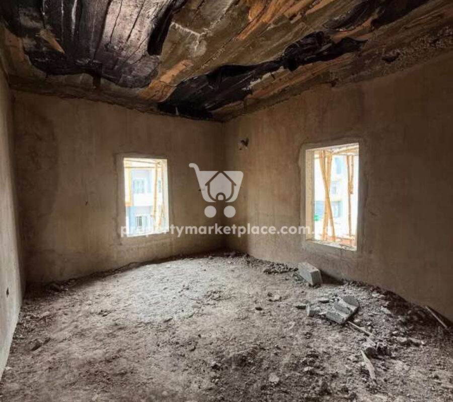 Spacious 3 bedroom flat with a room boys quarters