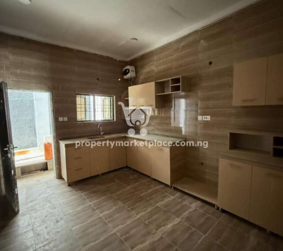 Nicely finished 4 bedroom terrace duplex with a room Bq