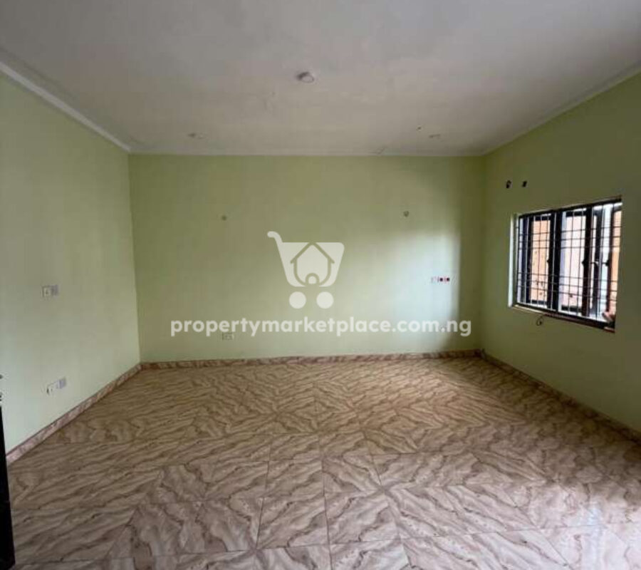 Nicely finished 4 bedroom terrace duplex with a room Bq