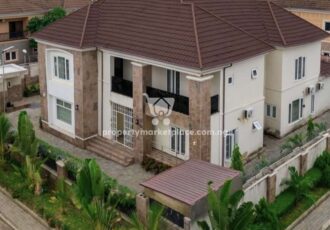 Tastefully built 6 bedroom detached duplex with 2 rooms Bq