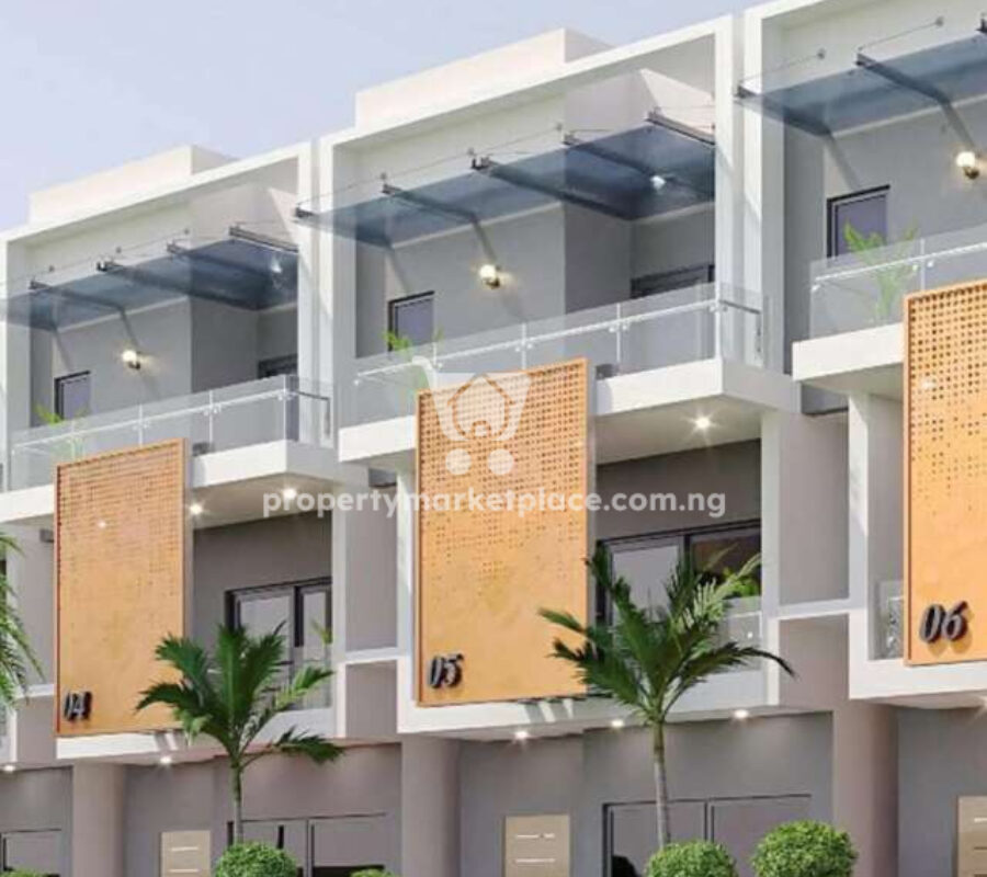 Spacious 4 bedroom terrace duplex with a room Bq