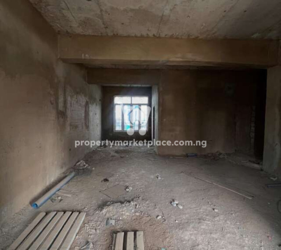 Spacious 4 bedroom terrace duplex with a room boys quarters