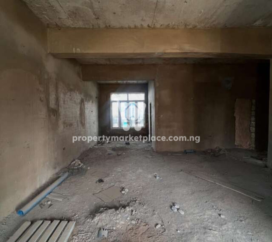 Spacious 4 bedroom terrace duplex with a room boys quarters