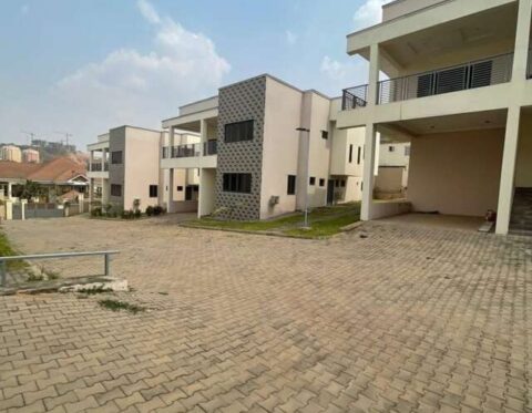 Luxury 8 units of 4 bedroom detached duplexes with basement