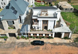 Luxury 6 bedroom detached duplex with swimming pool